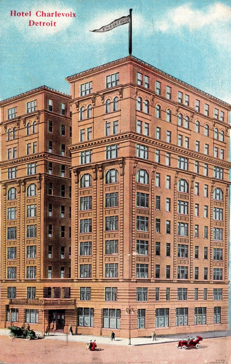 Charlevoix Hotel - Vintage Postcard (newer photo)